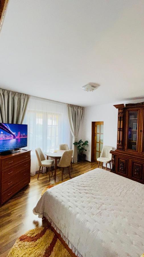 Leto House Apartment Targu Jiu Exterior photo